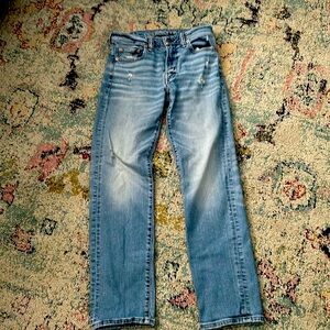 Slim fit American eagle jeans with little to none rips for looks